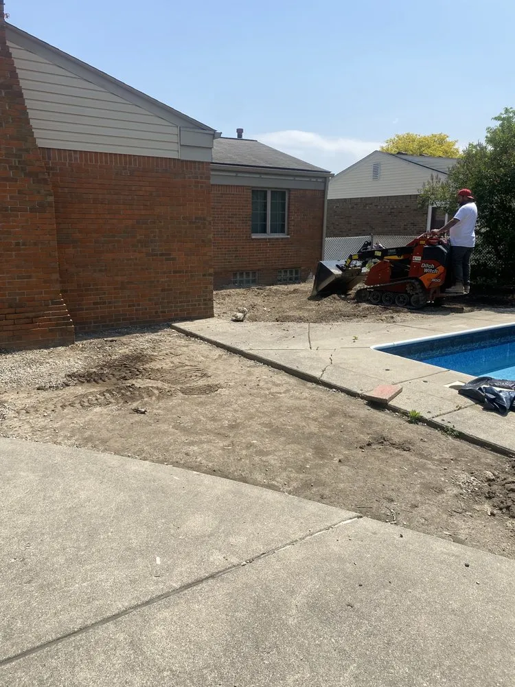 Custom landscape design experts serving Saint Clair Shores, MI - Bommarito Construction