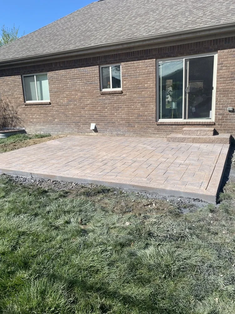 Local lawn mowing service for residential properties in Saint Clair Shores, MI by Bommarito Construction