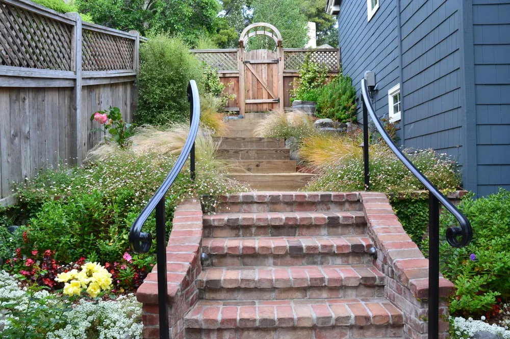 Top-rated lawn care service experts serving Corte Madera, CA - Bon Terra Landscapes