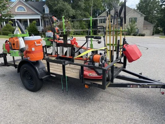 Bond Landscaping Logo