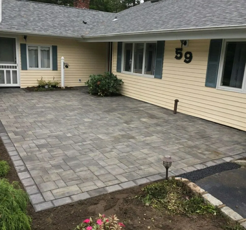 Custom garden landscaping experts serving East Northport, NY - Bongiorno's Contracting