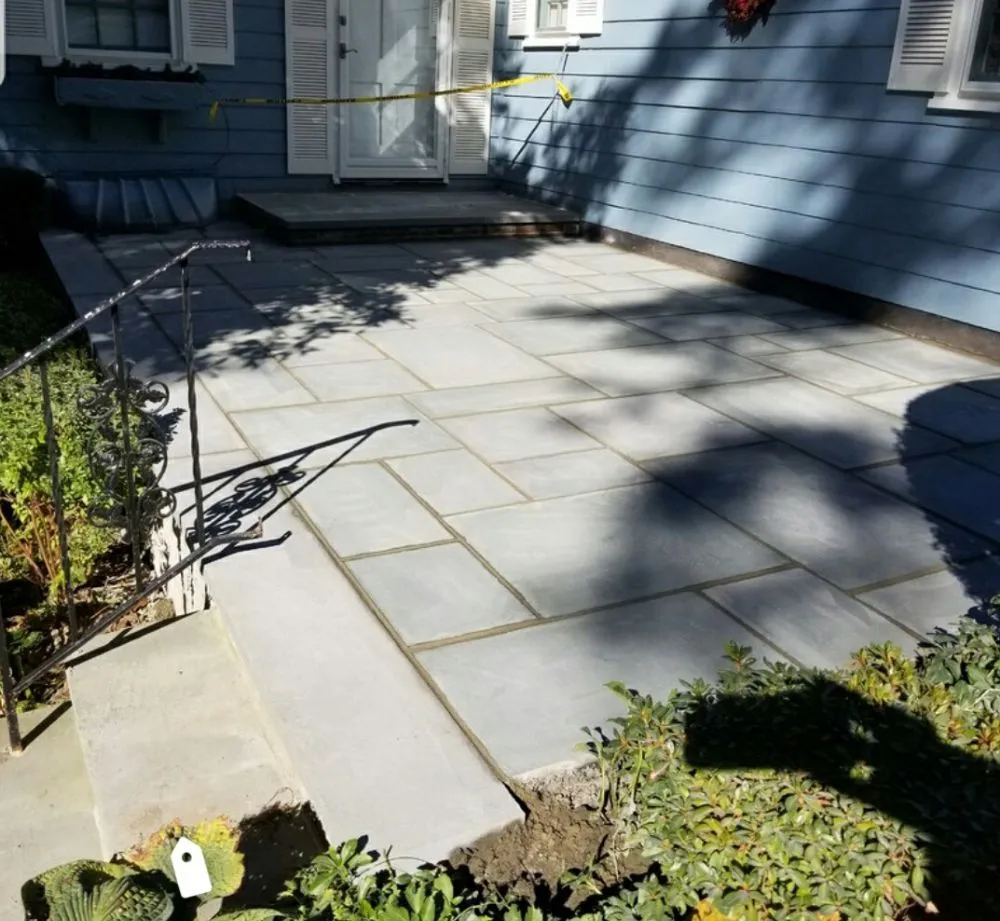Reliable yard cleanup service experts serving East Northport, NY - Bongiorno's Contracting