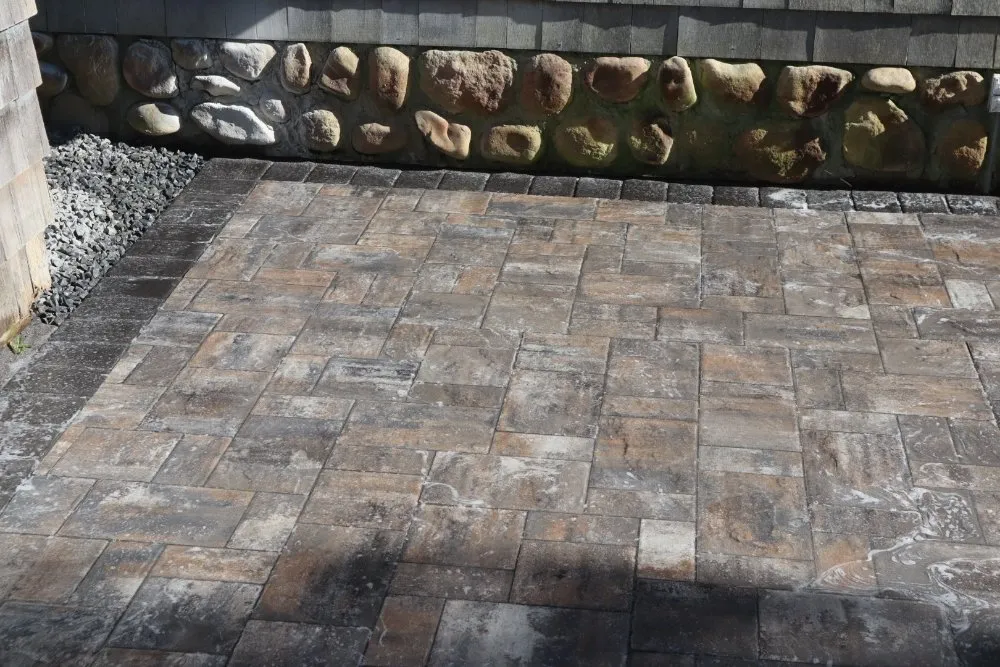 Custom lawn mowing service experts serving East Northport, NY - Bongiorno's Contracting