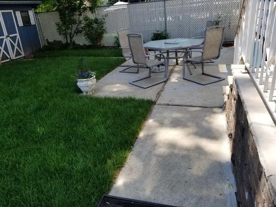 Affordable yard cleanup service for homes across Bayonne, NJ - Bonilla's Landscaping