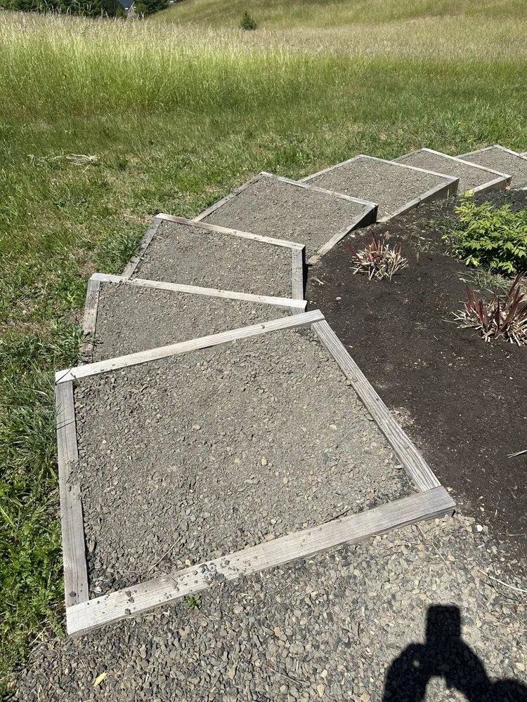 Expert garden landscaping in White Salmon, WA by Boni's Landscaping & Construction