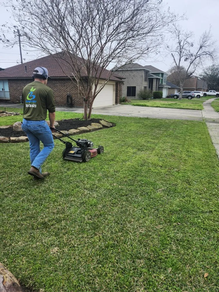 Affordable lawn care service experts serving La Porte, TX - Bonita Bay Lawn Maintenance