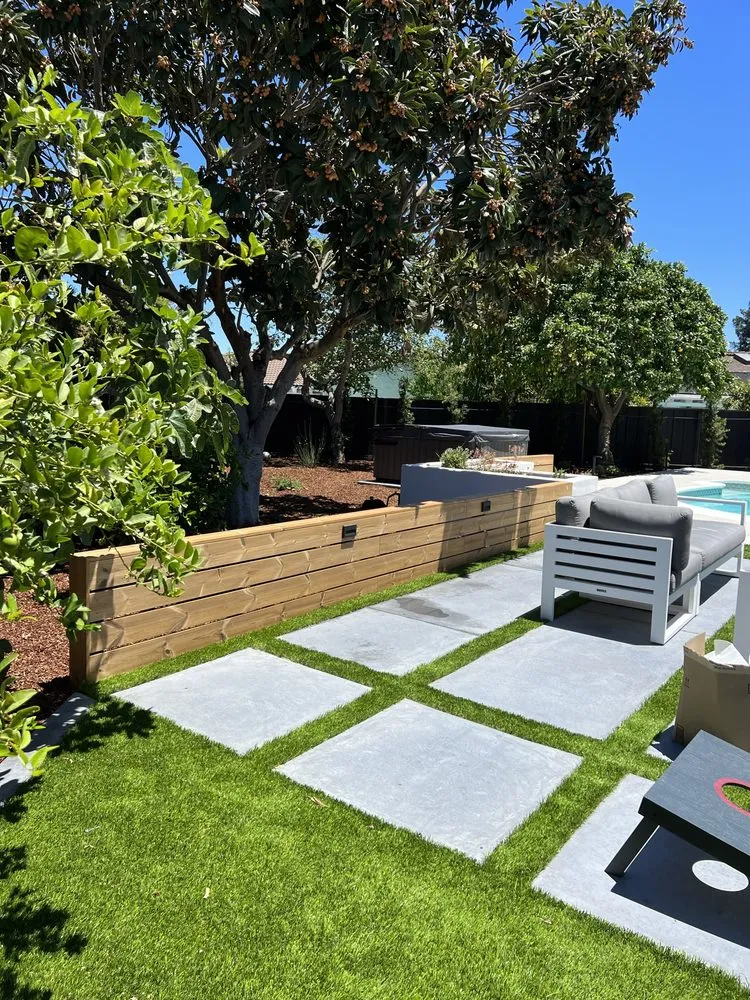 Expert yard cleanup service for beautiful yards in Redwood City, CA by Bonsai Garden Experts