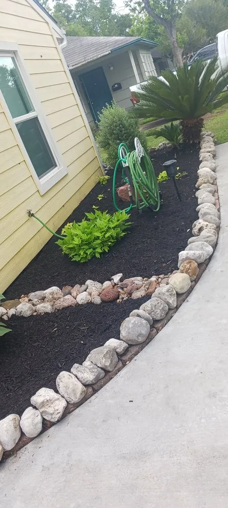 Custom landscape installation in Alvin, TX - Bonterra Solutions