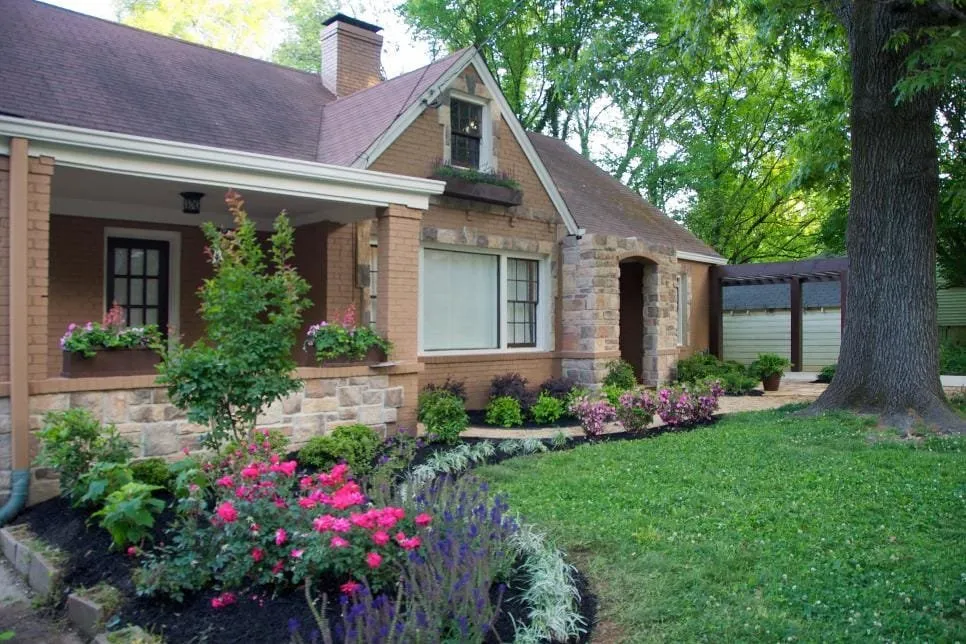 Reliable yard cleanup service experts serving Dallas, TX - Bony Landscape Maintenance