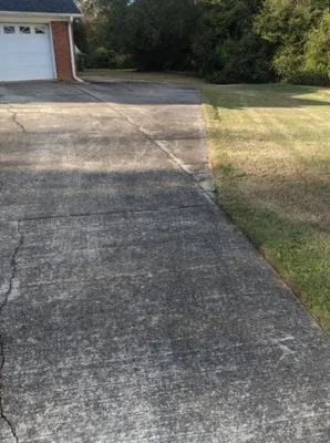 Boomerang Landscaping Logo