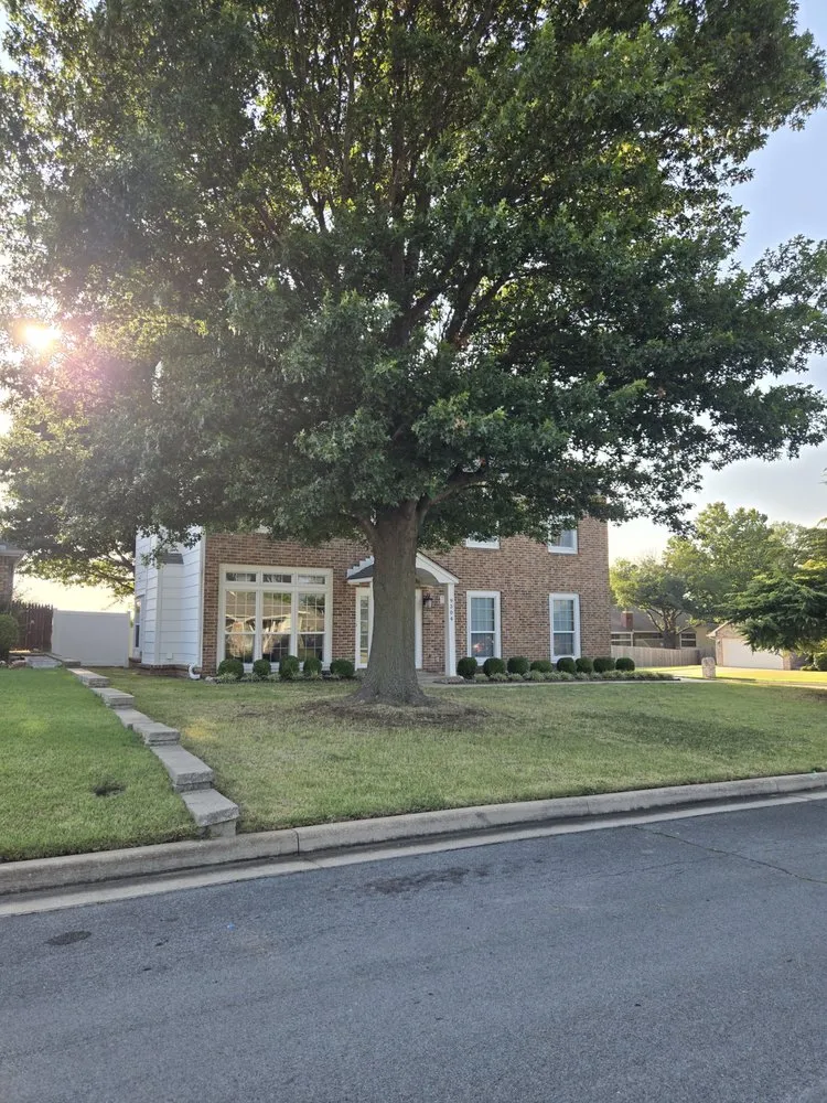 Expert landscaping services in Tulsa, OK - Boomin' Greens Lawn Care