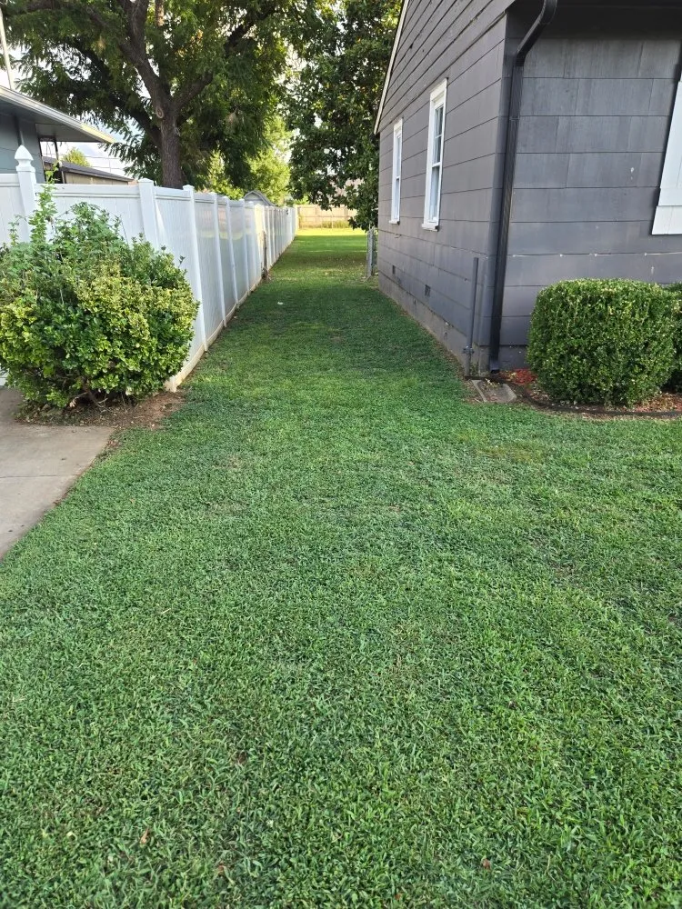Local yard cleanup service experts serving Tulsa, OK - Boomin' Greens Lawn Care