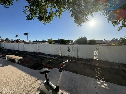 Boomin Services Logo