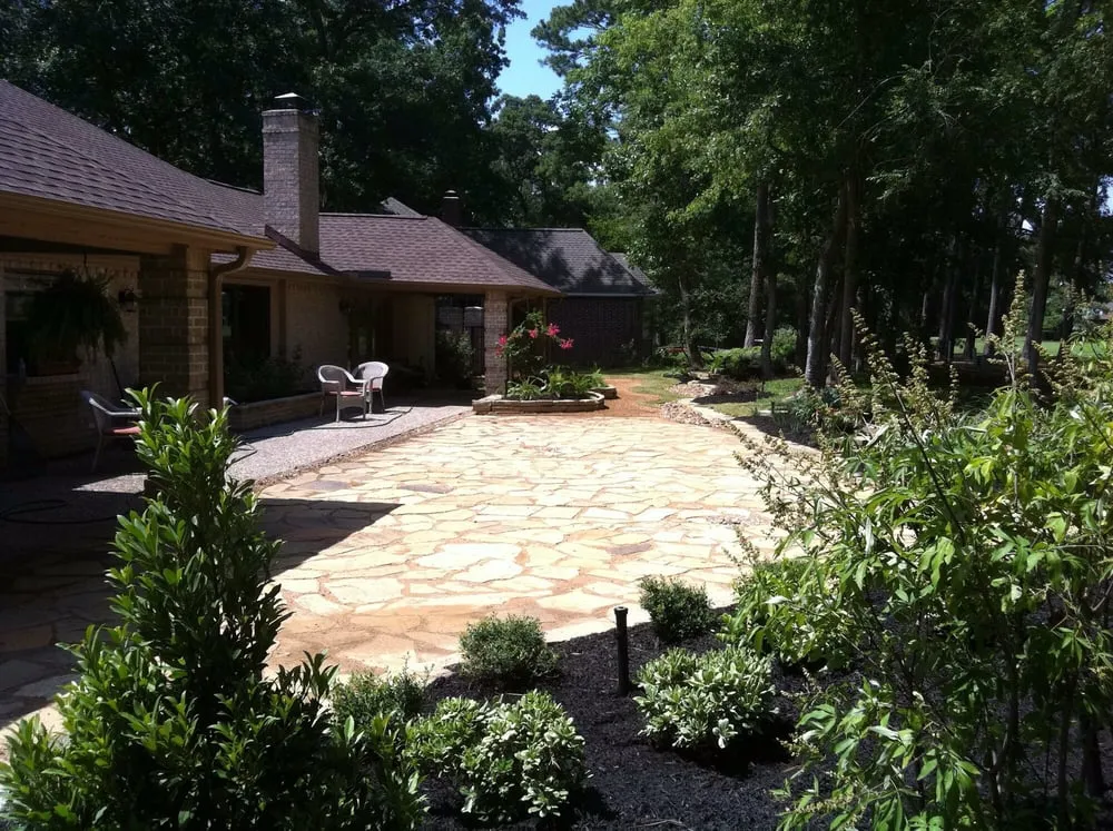 Affordable landscape design in Conroe, TX - Boone's Landscaping