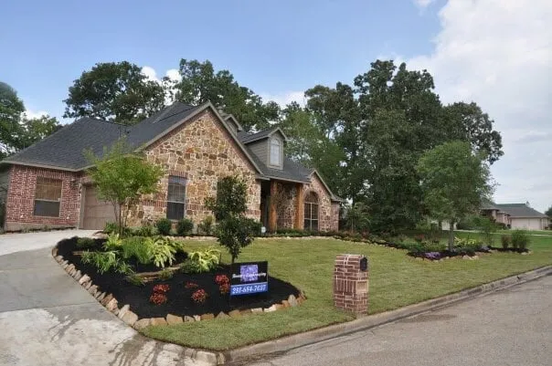 Trusted landscaping services for residential properties in Conroe, TX by Boone's Landscaping