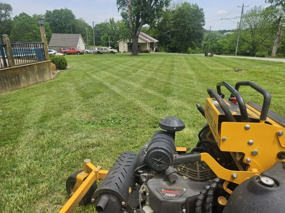 Trusted yard cleanup service in Sweetwater, TN - Boone’s Outdoor Services