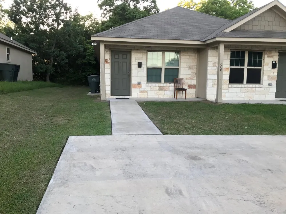 Reliable landscape installation in Killeen, TX by Boot Boy Lawn Care With Finesse