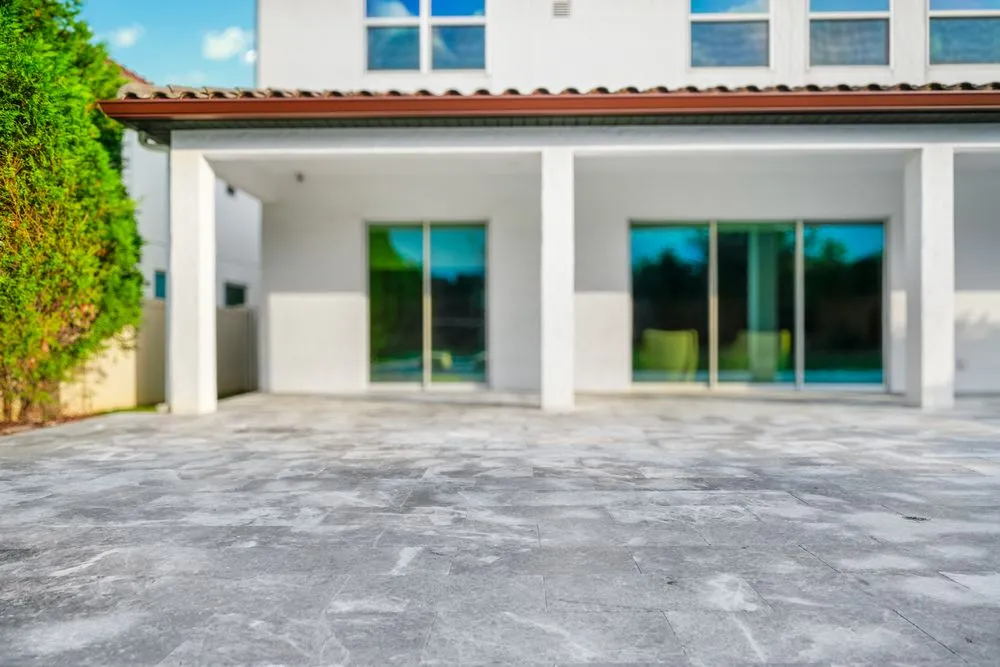 Local lawn care service for homes in Winter Park, FL by Booth's Cobblestones