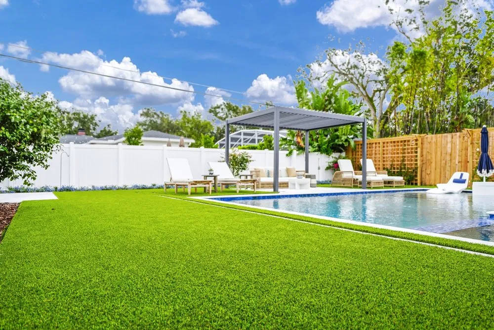 Trusted yard cleanup service for homes across Winter Park, FL - Booth's Cobblestones