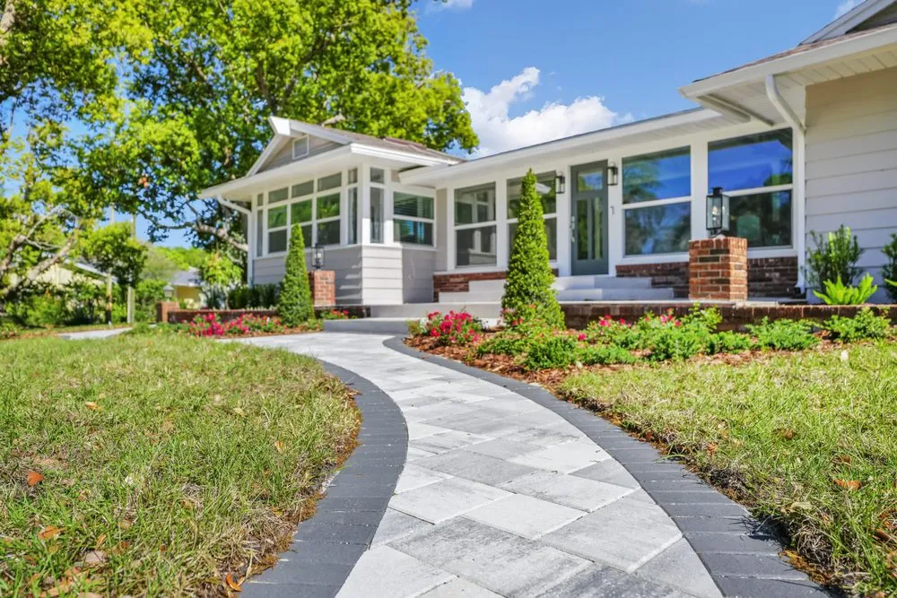 Professional landscape installation in Winter Park, FL - Booth's Cobblestones