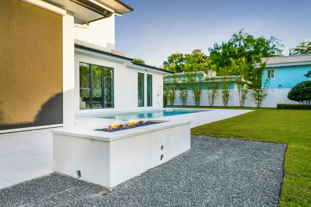 Expert yard maintenance experts serving Winter Park, FL - Booth's Cobblestones