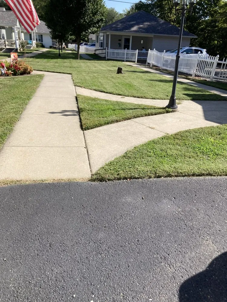 Professional residential landscaping experts serving Clinton, IN - Boots N Roots