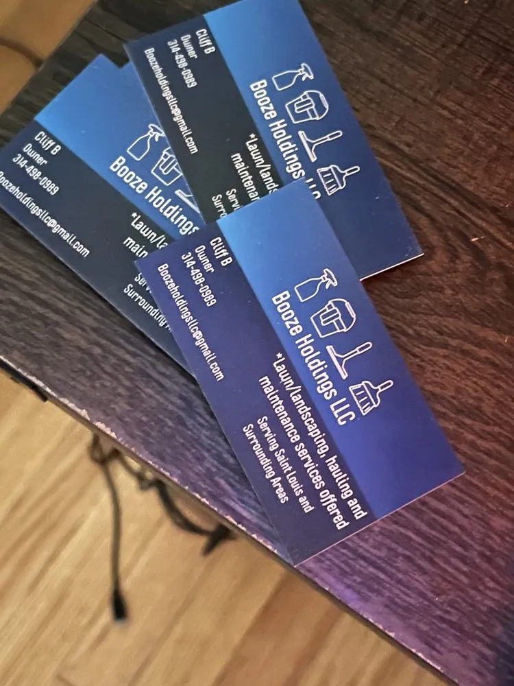 Trusted lawn care service with custom design in Hazelwood, MO by Booze Holdings