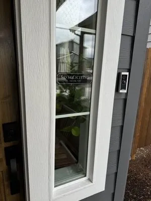 BORBON LANDSCAPING Logo