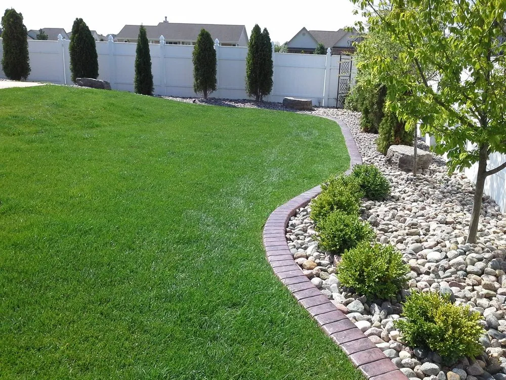 Local outdoor landscaping for beautiful yards across Fort Myers, FL - Border Magic