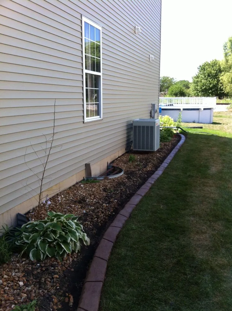 Expert landscape design experts serving Frankfort, IL - Border Magic