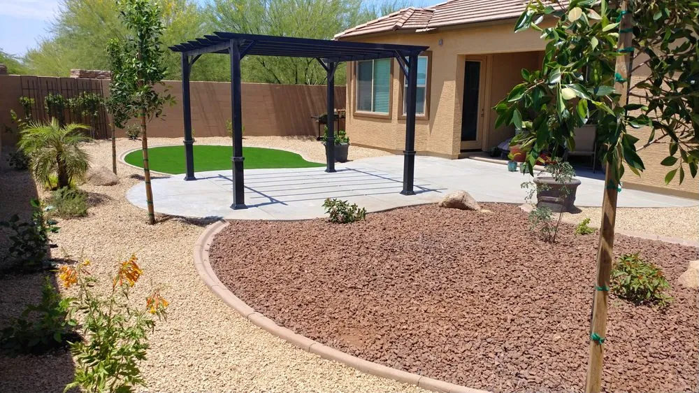 Custom lawn mowing service in Peoria, AZ by Borders & Beyond Landscaping