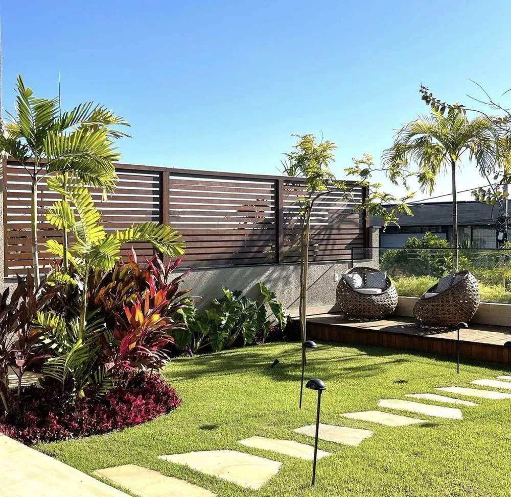 Expert landscaping services for beautiful yards across Fort Lauderdale, FL - Boris