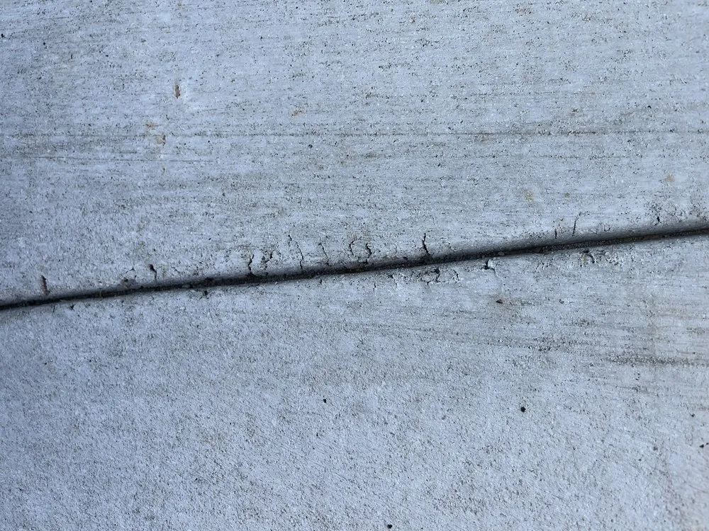 Affordable residential landscaping for year-round maintenance in Clarksville, TN by Borja Outdoor