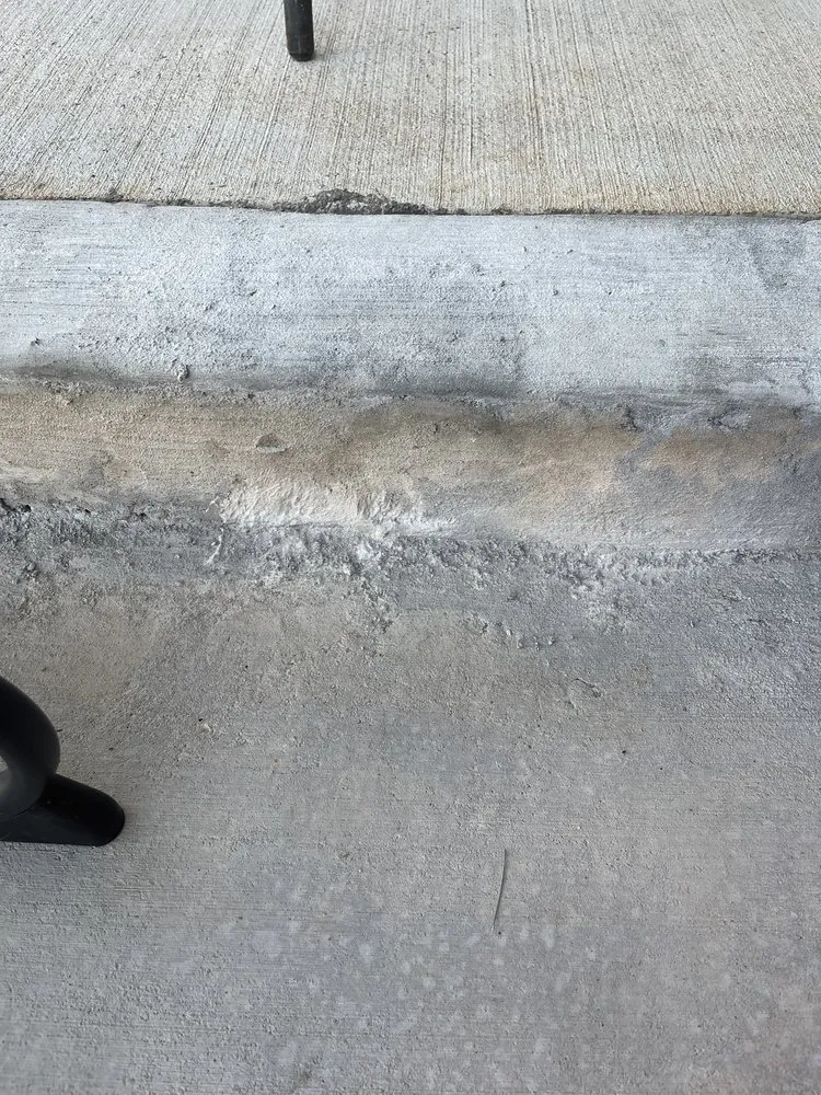 Local yard cleanup service for beautiful yards across Clarksville, TN - Borja Outdoor