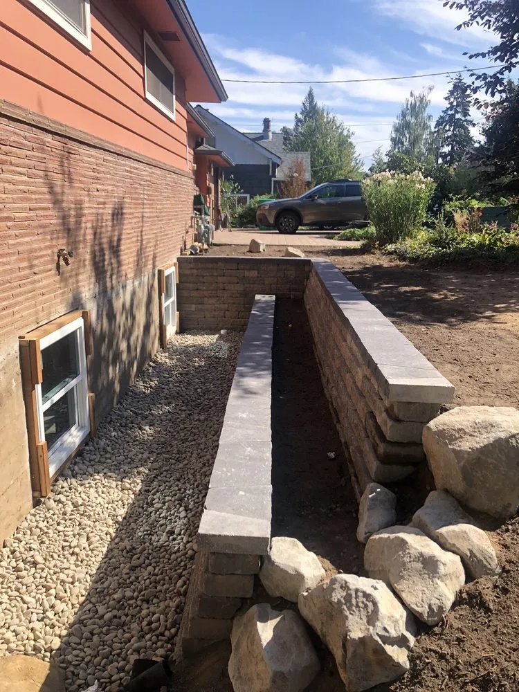 Local yard cleanup service for beautiful yards in Salem, OR by Borlin Landscape Services