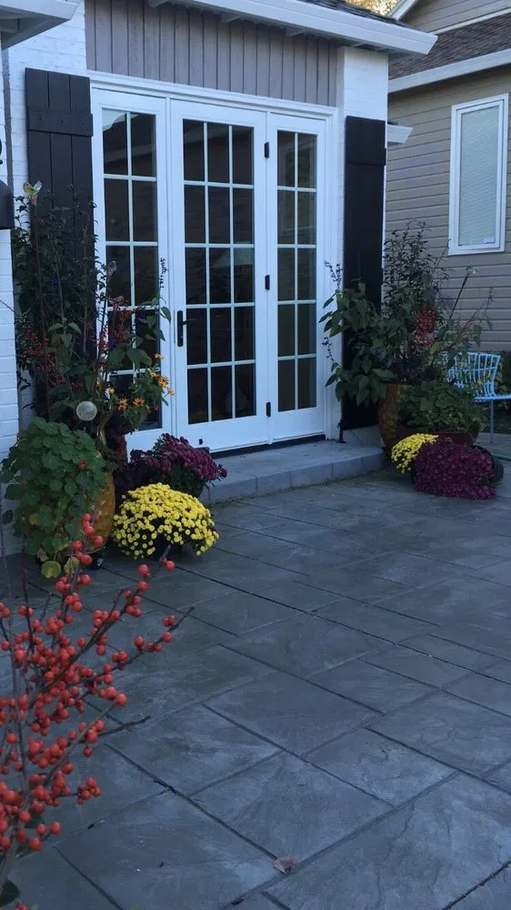 Professional yard cleanup service in Salem, OR by Borlin Landscape Services