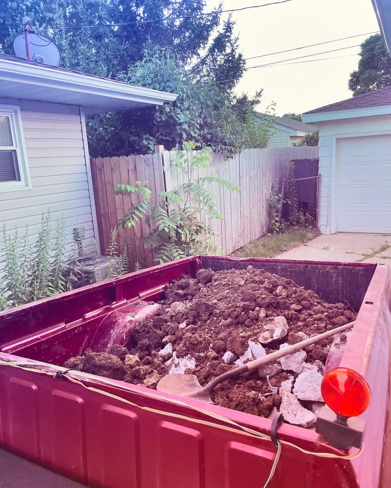 Trusted yard cleanup service for beautiful yards across Racine, WI - Borowski Services