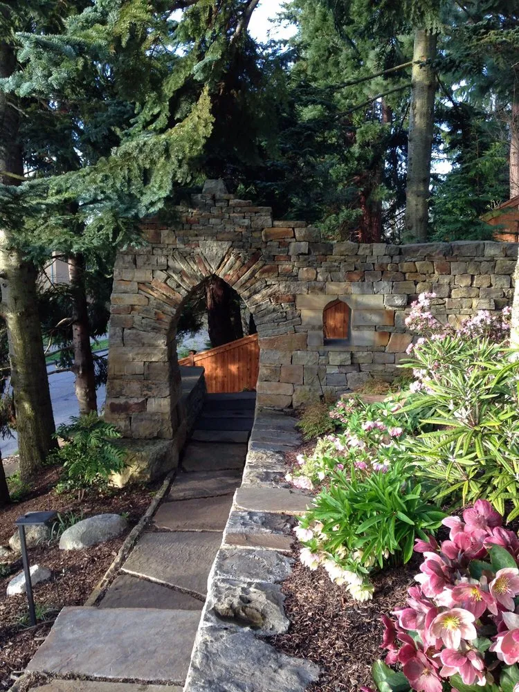 Top-rated garden landscaping near you in Bellingham, WA by Borrowed Ground