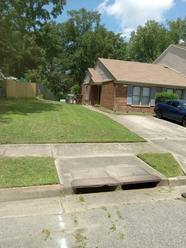 Professional outdoor landscaping experts serving Portsmouth, VA - Bo's Lawncare