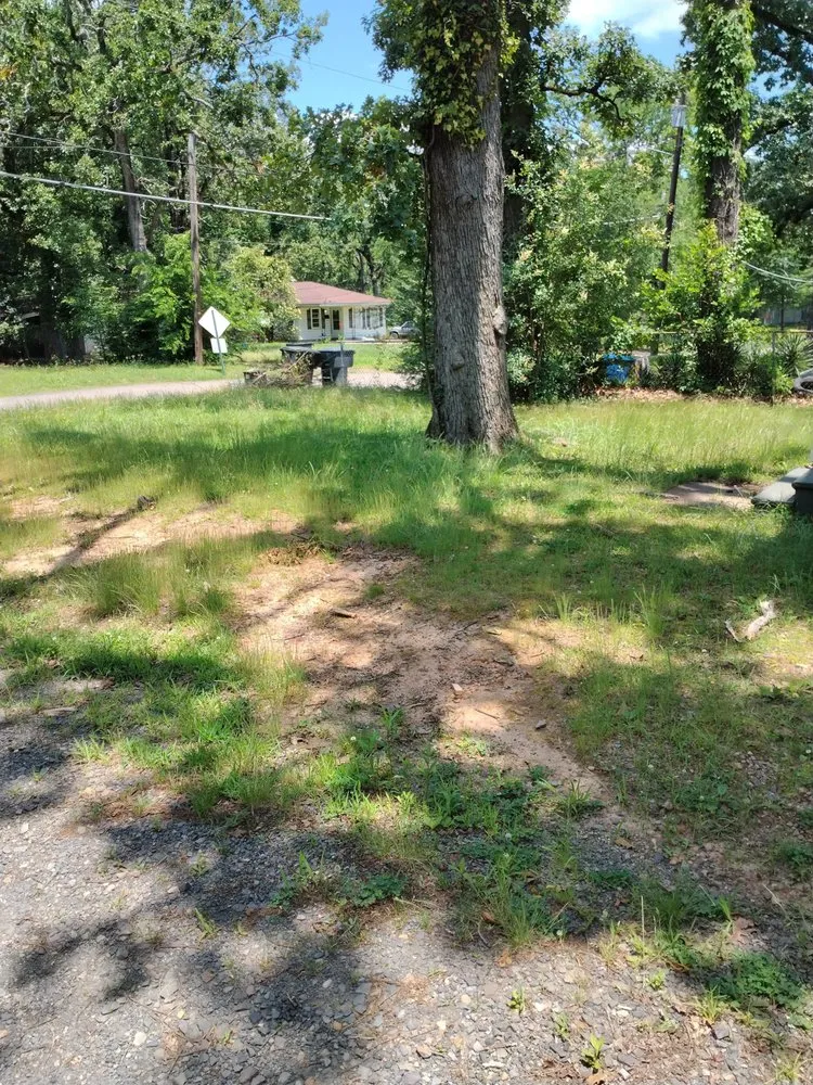 Expert lawn care service experts serving Bossier City, LA - Bo's LawnCare Services