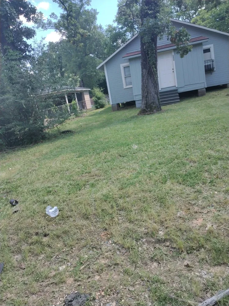 Trusted yard cleanup service in Bossier City, LA by Bo's LawnCare Services