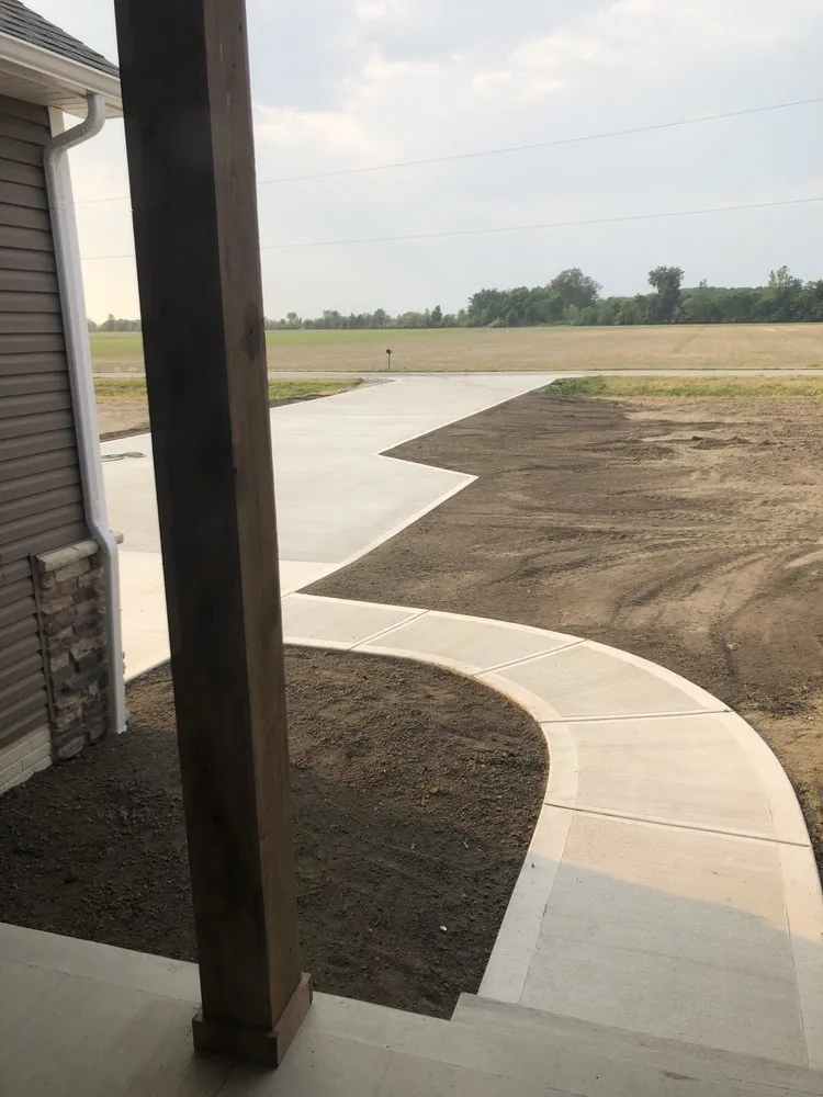 Reliable yard cleanup service in Graytown, OH by Bosch Landscaping