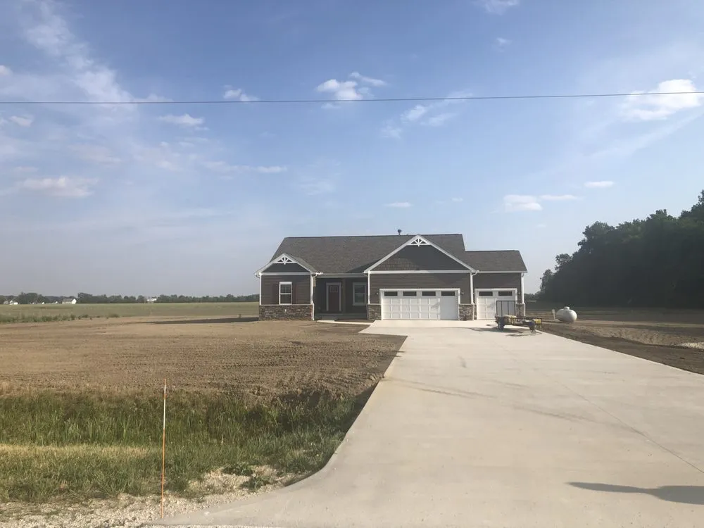 Affordable lawn mowing service near you across Graytown, OH - Bosch Landscaping