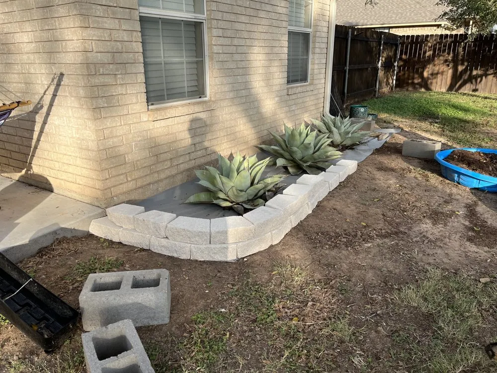 Affordable lawn care service experts serving Waco, TX - Bosque Construction