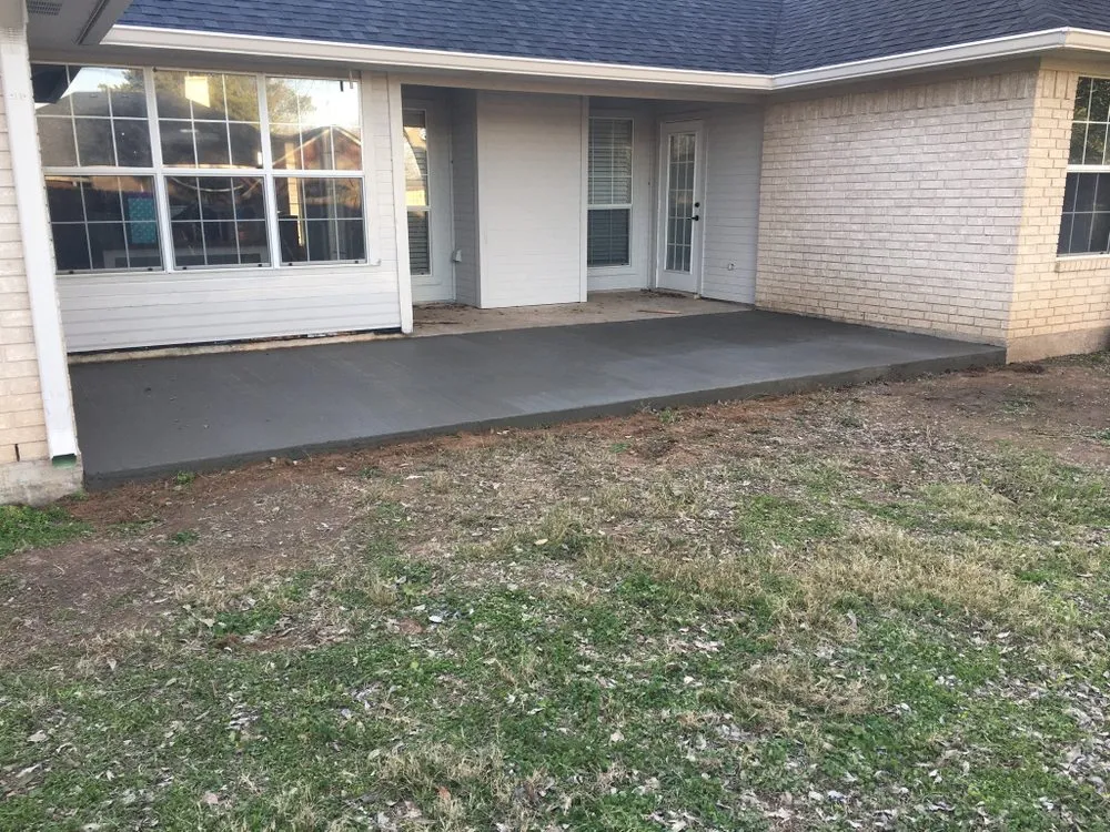 Custom residential landscaping for year-round maintenance across Waco, TX - Bosque Construction
