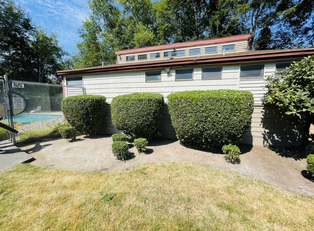 Custom garden landscaping for outdoor upgrades across Des Moines, WA - Boss Mowing Service Landscape