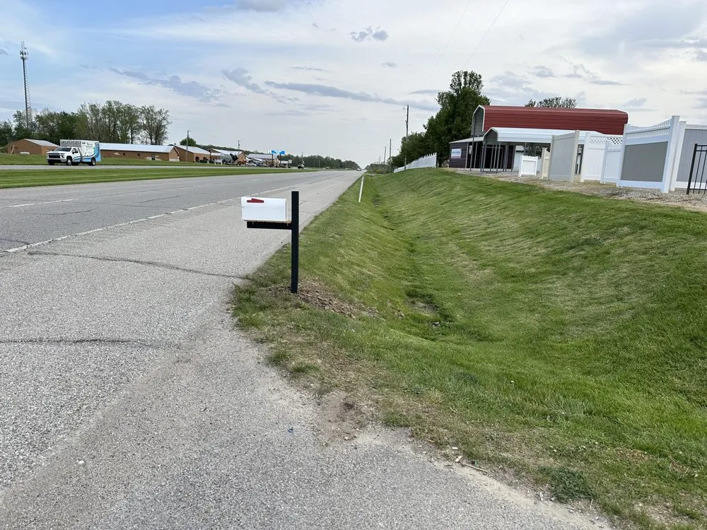 Professional lawn care service for homes across Terre Haute, IN - Boss Pros Lawncare