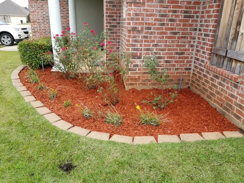 Custom yard maintenance in Bossier City, LA - Bossier Botanical Landscape
