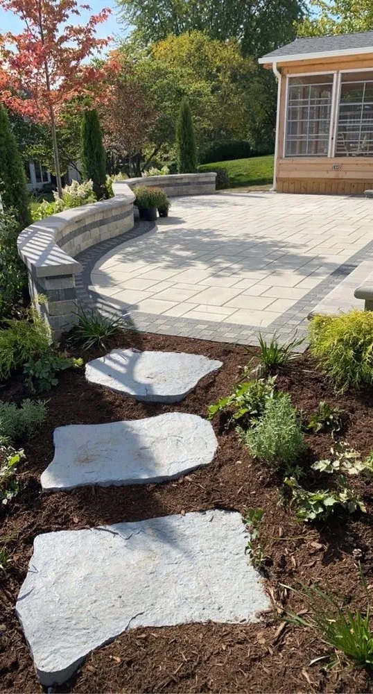 Top-rated landscape installation for beautiful yards in Joliet, IL by Botellos & contractor