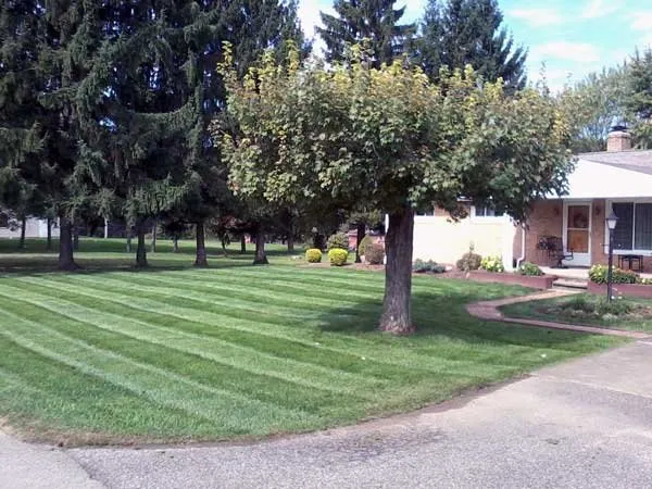 Local garden landscaping in New Castle, PA - Boughter's Lawn Care Services
